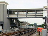 Mitcham Eastfilds SB  Platform